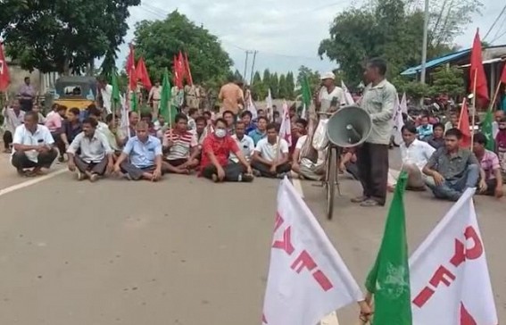 BJP, IPFT members joined CPI-M's 'Chakka-Jam' Protest against Fuel Price hikes in Sabroom BJP, IPFT members joined CPI-M's 'Chakka-Jam' Protest against Fuel Price hikes in Sabroom